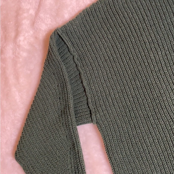 Aerie Mock Neck Green Sweater - Picture 5 of 13